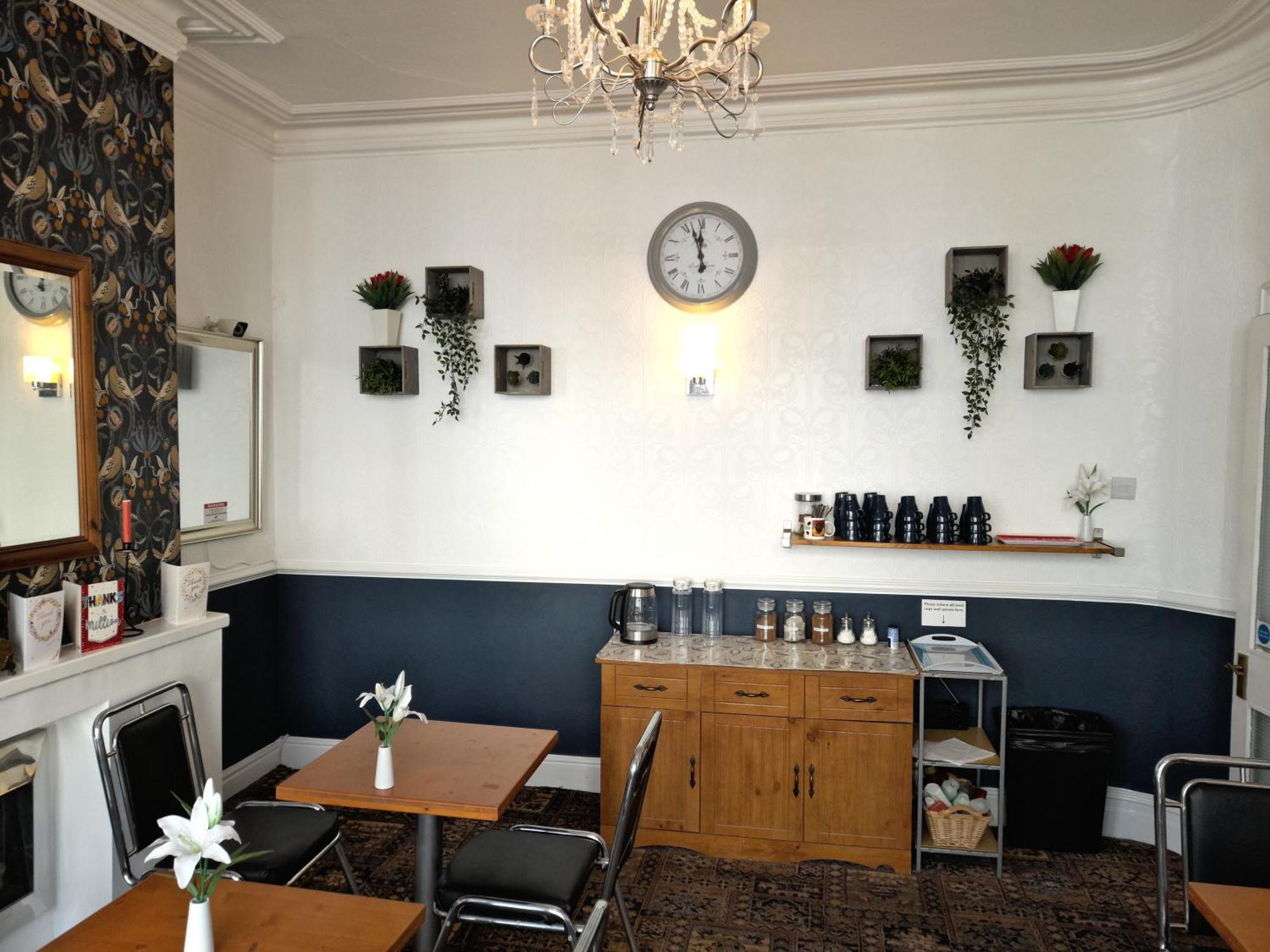 Phoenix Guest house Blackpool
