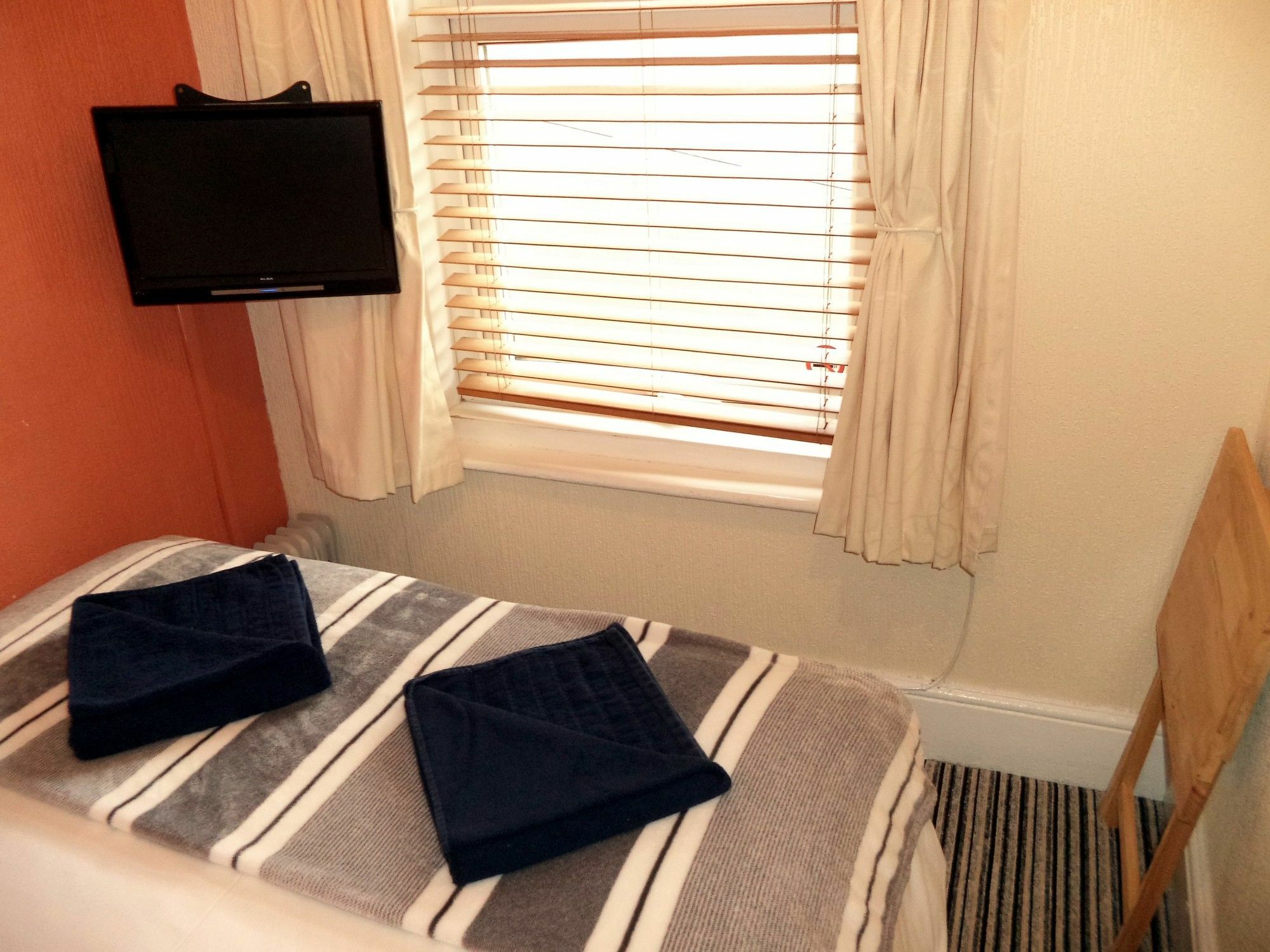 Phoenix Guest house 2*